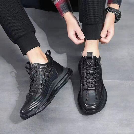 COWHIDE CROCODILE PRINT NON-SLIP SNEAKERS