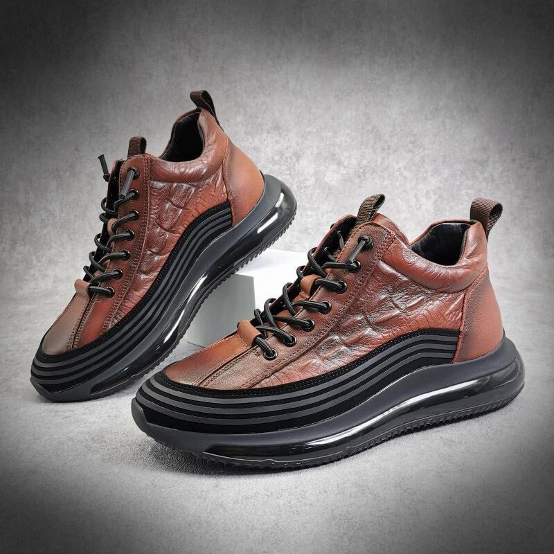 COWHIDE CROCODILE PRINT NON-SLIP SNEAKERS