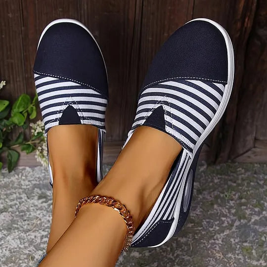 🔥 Daily Deal 50% Off - Women's Comfortable Striped Slip-On Sneakers